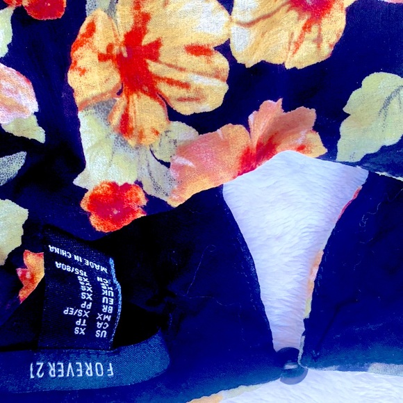 Yellow Rose Dress - Picture 3 of 4